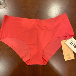 True & Co True Body Hipster